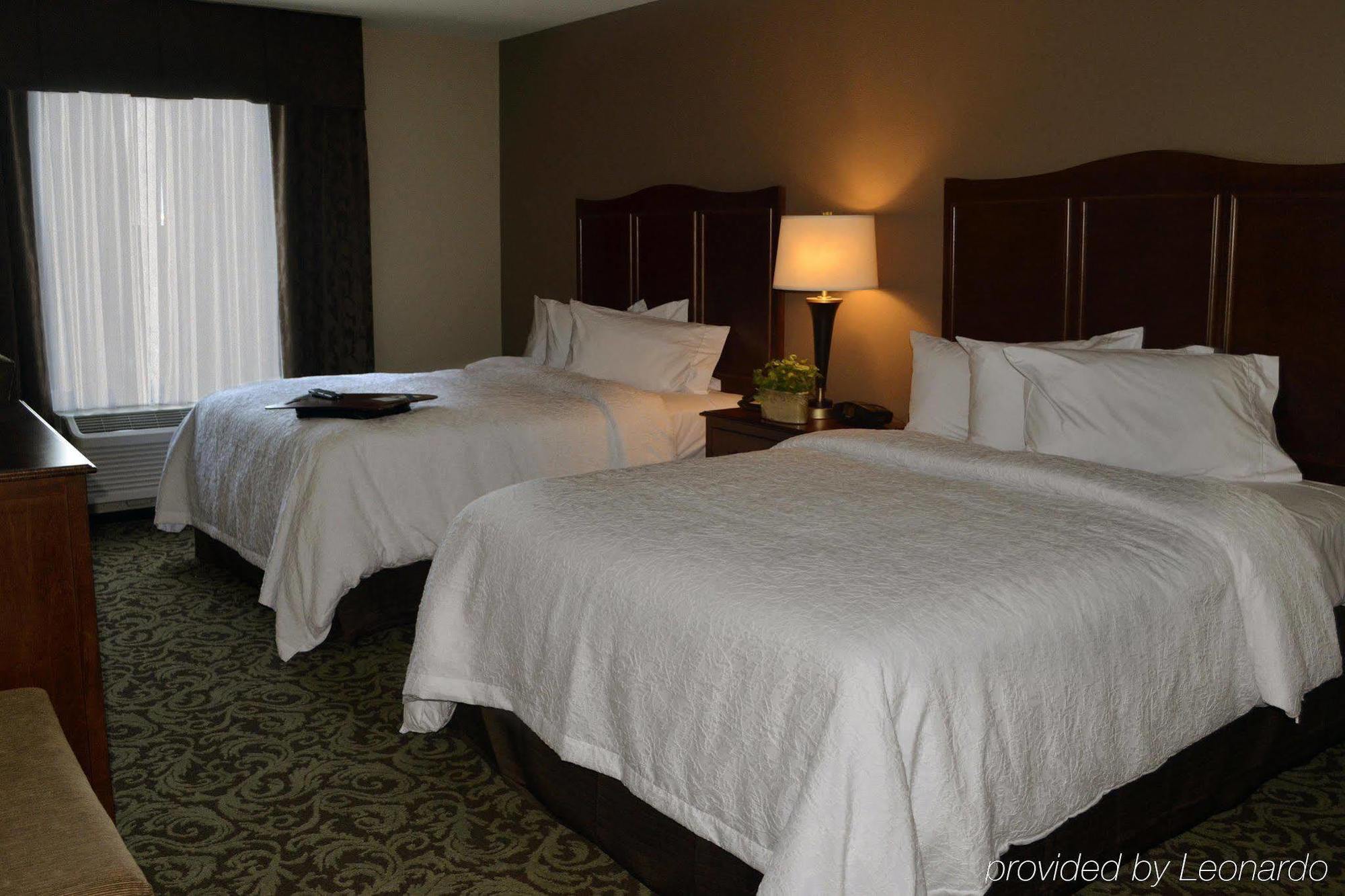 Hampton Inn And Suites New Hartford/Utica מראה חיצוני תמונה